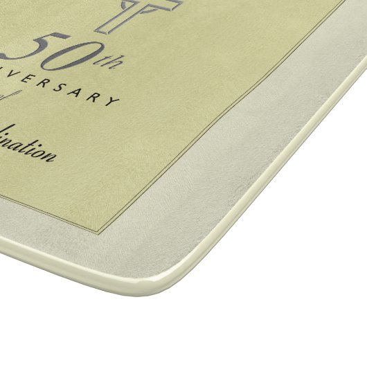 50ste Jubileum van de priester met ingegraveerd kr Snijplank (Hoek)