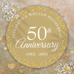 50ste Jubileum voor weddenschappen - Golden Love H Ronde Sticker<br><div class="desc">Ontworpen om te coördineren met ons 50e Jubileum Golden Hearts-collectie. Met een delicaat gouden hart. Pas je aan met je speciale 50 jaar gouden verjaardagsinformatie in het witte hoofdartikel. Ontworpen door: Thisnotme©</div>