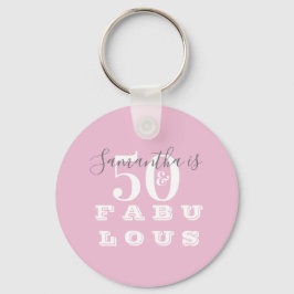 50ste verjaardag 50 fabulous roze grijs sleutelhanger