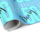 50ste verjaardag Blauwe typografie Cadeaupapier (Rol Hoek)