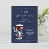 50ste verjaardag rode wijn marine blauw feest kaart (Staand voorkant)