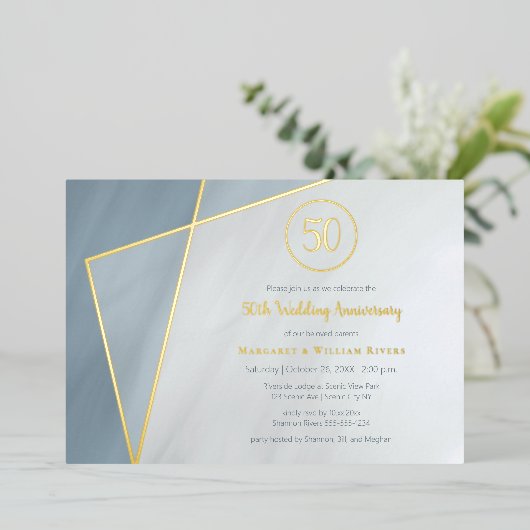 50ste verjaardagsviering stoffig blauwe gouden lij folie uitnodiging (Staand Voorkant)