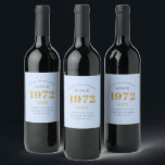 50th Birthday Name 1972 Blue Grey Elegant Chic Wijn Etiket<br><div class="desc">Een gepersonaliseerd elegant wijnetiket dat gemakkelijk aan te passen is voor die speciale gelegenheid.</div>