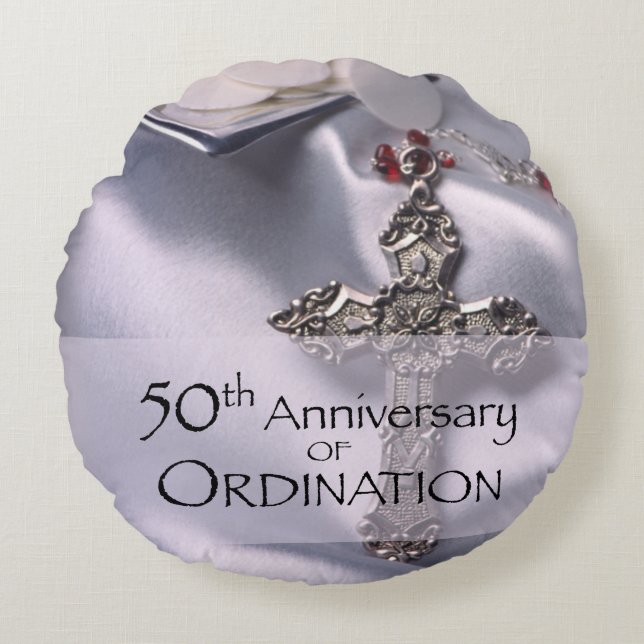 50th Custom Name Ordination Jubileum Chalice Rond Kussen (Voorkant)