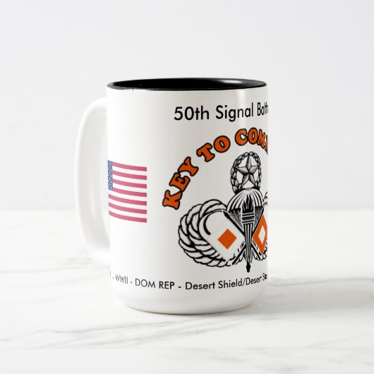 50th Signal Battalio Historic Coffee Mug #1 Tweekleurige Koffiemok (Voorkant links)