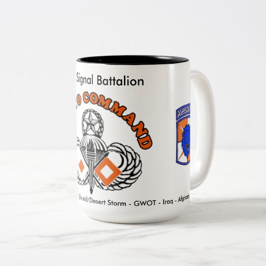 50th Signal Battalio Historic Coffee Mug #1 Tweekleurige Koffiemok (Voorkant rechts)