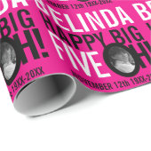 50th Verjaardag roze wit zwart fiveoh aangepaste f Cadeaupapier (Rol Hoek)