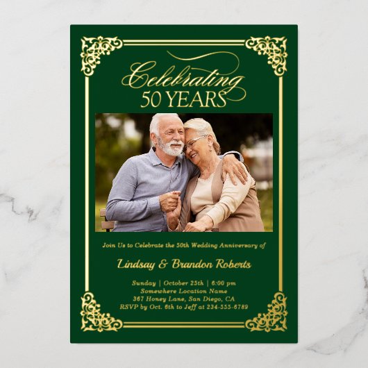 50th Wedding Jubileum Foto Green Gold Folie Uitnodiging (Voorkant)