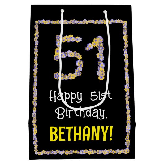 51e verjaardag: Floral Flowers Number, Custom Name Medium Cadeauzakje (Achterkant)