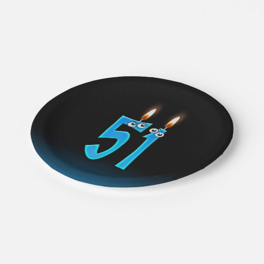 51e verjaardag met verlichte kaars nummers papieren bordje (Gekanteld)