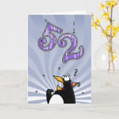 52e verjaardag - Penguin Surprise Kaart (Gele Bloem)