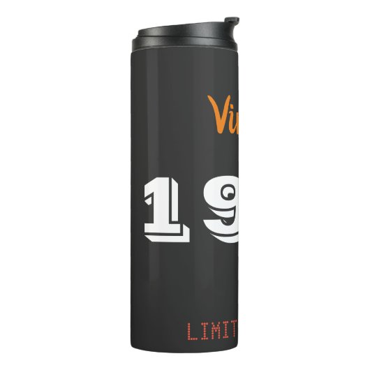 52e verjaardag thermische tuimelaar -  1974 limiet thermosbeker (Gedraaid links)