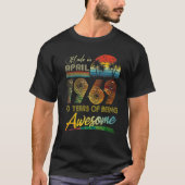 52nd Birthday Gift  Retro April 1969 52 Yea T-shirt (Voorkant)