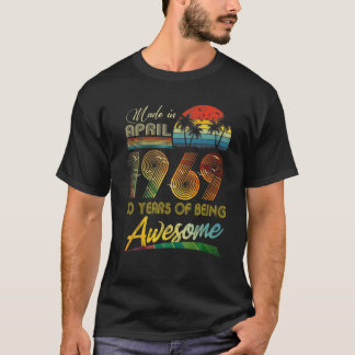 52nd Birthday Gift  Retro April 1969 52 Yea T-shirt