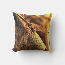 534424932Elegant Red Darter Dragonfly Insect Art Kussen