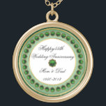 55e Jubileum Ketting bruiloft<br><div class="desc">Een Digitalbcon-Afbeeldingen Design met een Emerald Green-kleurenthema met een verscheidenheid aan aangepaste afbeeldingen, vormen, patronen en stijlen in dit eenvormig "Emerald Wedding Jubileum"-Ketting. Dit elegante en kleurrijke ontwerp maakt het ideale geschenk voor het Jubileum cadeau aan de vrouw of als geschenk voor familie en vrienden zoals uitgenodigd voor dit gedenkwaardige...</div>