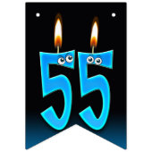 55e verjaardagskaarsen met oogballen vlaggetjes (Derde vlag)