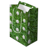 55th Birthday Golf Balls on Grass Medium Gift Bag Cadeauzakje (Voorkant Gekanteld)