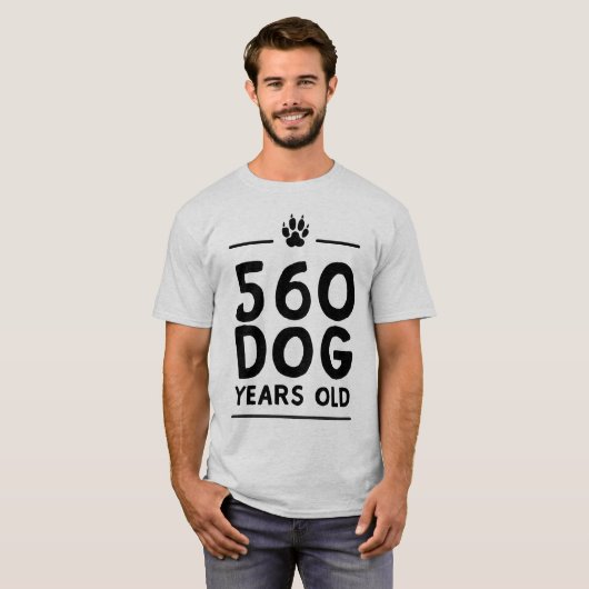 560 Dog Year's Old T-shirt (Voorkant volledig)