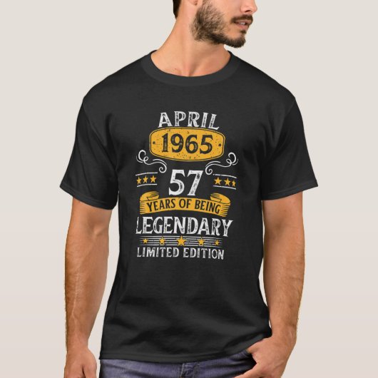 57 jaar oud Geweldige sinds april 1965 schetst 57t T-shirt (Voorkant)