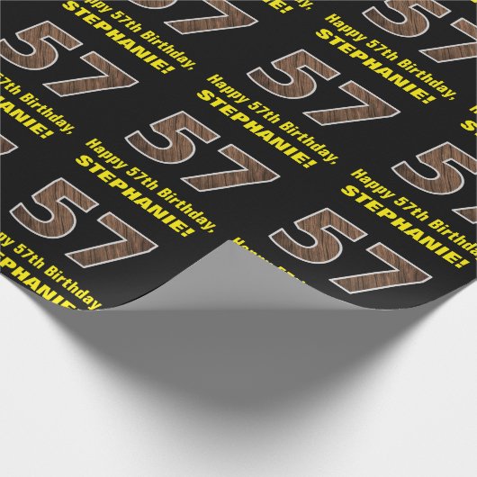 57e verjaardag: Naam & Faux Hout Grain Pattern "57 Cadeaupapier (Hoek)