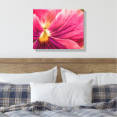 5880-Red Pansy Canvas Afdruk (Insitu (Slaapkamer))