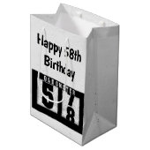 58e Birthday Black Odometer Medium Cadeauzakje (Voorkant Gekanteld)