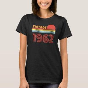 59 jaar oude geboortedag retro zonsondergang gebo t-shirt