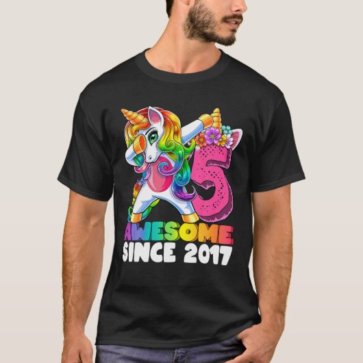 5 Geweldige sinds 2017 Dabbing Unicorn 5e verjaard T-shirt (Voorkant)