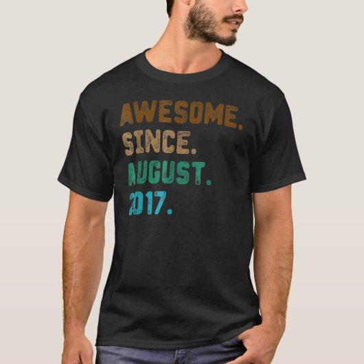 5 jaar oud Geweldige sinds augustus 2017 5th Birth T-shirt (Voorkant)
