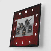 5 Kleine ninja's die met wapens poseren Vierkante Klok (Hoek)