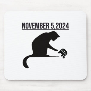 5 november 2024 De wraak van de Cat Ladies Cats Muismat