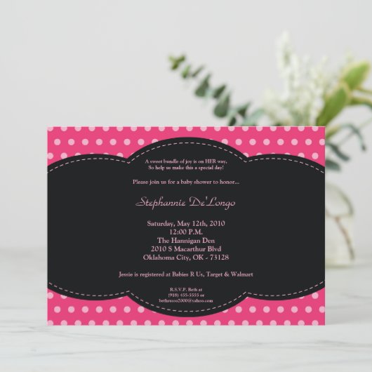 5 x 7 Girl Pink Polkadot Poke Baby shower Uitnodig Kaart (Staand voorkant)