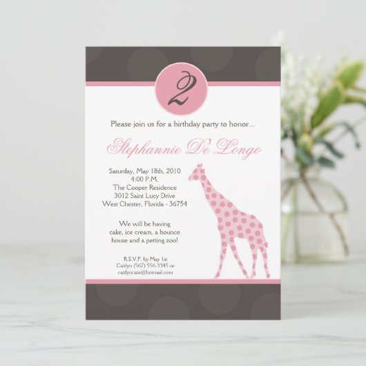 5 x 7 Roze polaire dot Giraffe Birthday Par Uitnod Kaart (Staand voorkant)