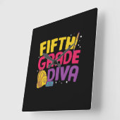 5e graad leraar vijfde graad diva vierkante klok (Hoek)