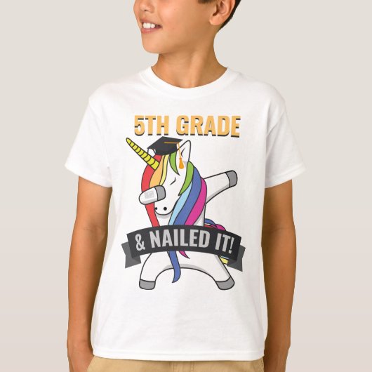 5E GRADE Nailed IT Unicorn Dabbing Afstuderen T-shirt (Voorkant)