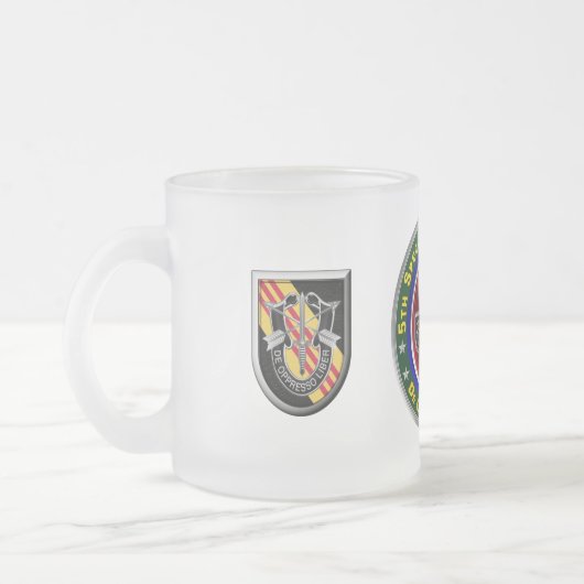 5e groep speciale strijdkrachten in de lucht  matglas koffiemok (Links)