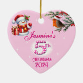 5e Kerst Gepersonaliseerde Meisje Hart Keepsake Keramisch Ornament (Achterkant)
