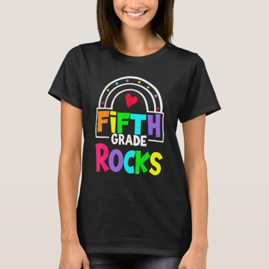 5e klas Rocks Rainbow 5e klas terug naar school T-shirt (Voorkant)