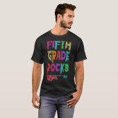 5e klas Rocks Student Teacher Rocking Fifth Afstud T-shirt (Voorkant volledig)