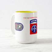 5E SQUADRON 73RD CAVALRY-MOK TWEEKLEURIGE KOFFIEMOK (Voorkant links)