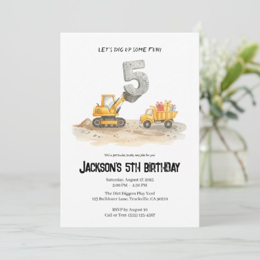 5e Verjaardag Bouw Jongen Verjaardag Uitnodiging (Staand voorkant)