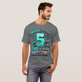 5e verjaardag Comic Style Geweldig sinds 2018 5 ja T-shirt (Voorkant volledig)
