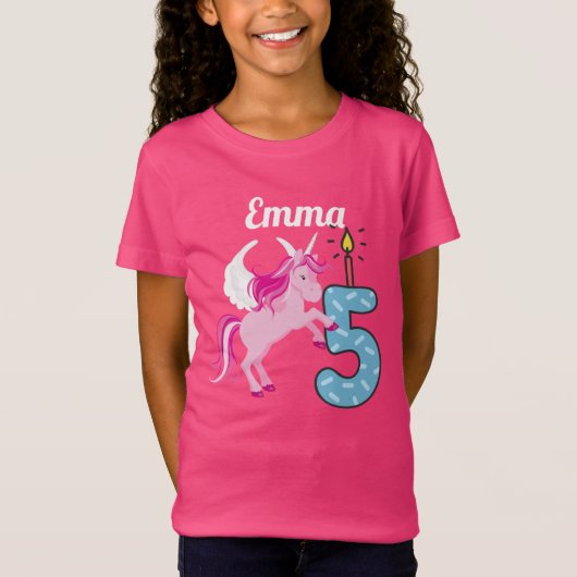5e verjaardag Gepersonaliseerde naam Unicorn Shirt (Voorkant)