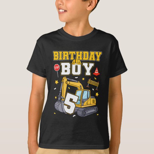5e verjaardag jongen 5 jaar oud graafmachine drie t-shirt (Voorkant)