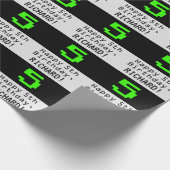 5e verjaardag - Nerdy / Geeky stijl "5" en naam Cadeaupapier (Hoek)