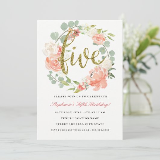 5e verjaardag roze goud bloemenkrans uitnodiging (Staand voorkant)