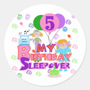 5e verjaardag Sleepover Tshirts en geschenken Ronde Sticker
