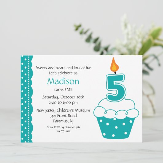 5e verjaardag van de uitnodiging tot het indienen (Staand voorkant)