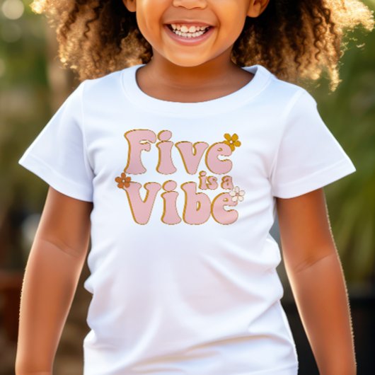 5e verjaardag Vijf is een Vibe Retro Kinder Shirts